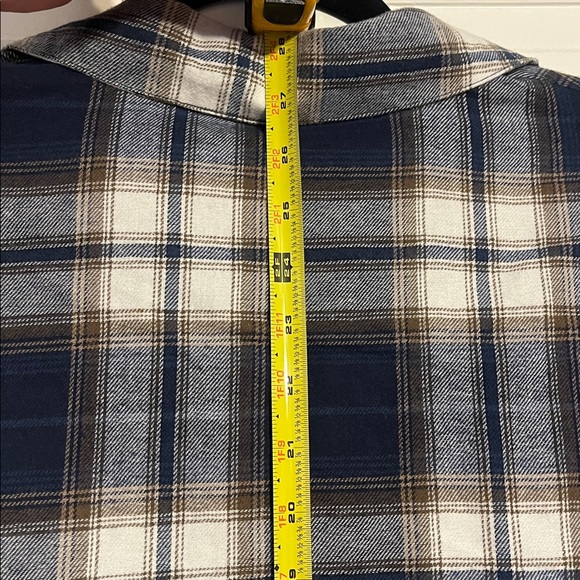 No Boundaries Navy, Brown and White Women’s Plaid Button Down Shirt - Picture 7 of 9